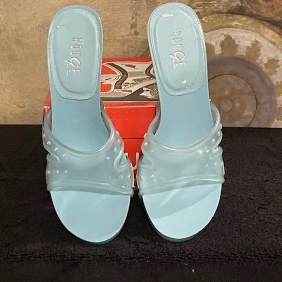 Baby Blue Shoes - Size 7 - Picture 1 of 7